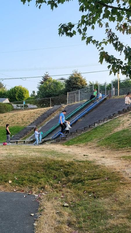 Barney Moriez Park