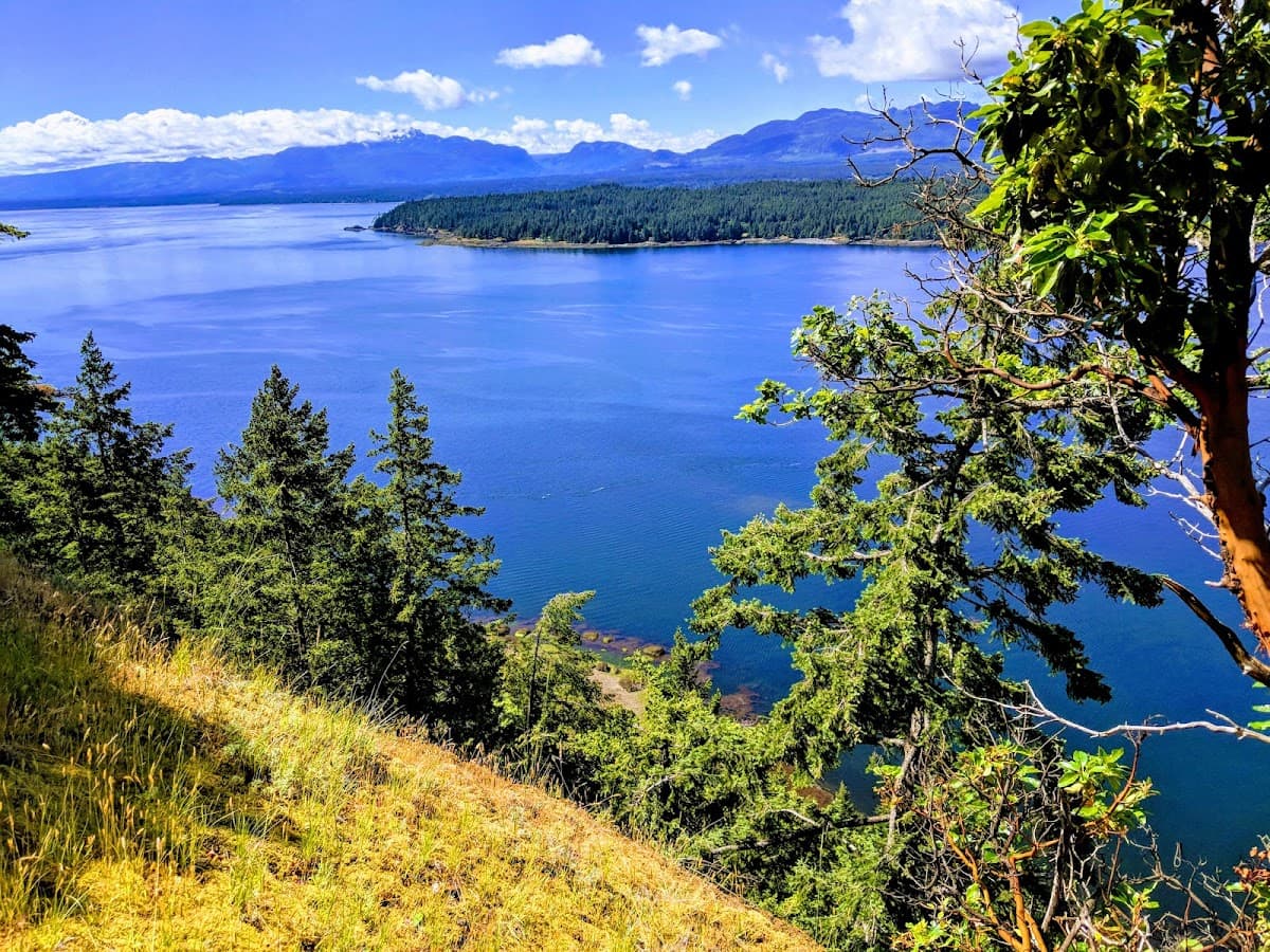 Mount Geoffrey Escarpment Provincial Park