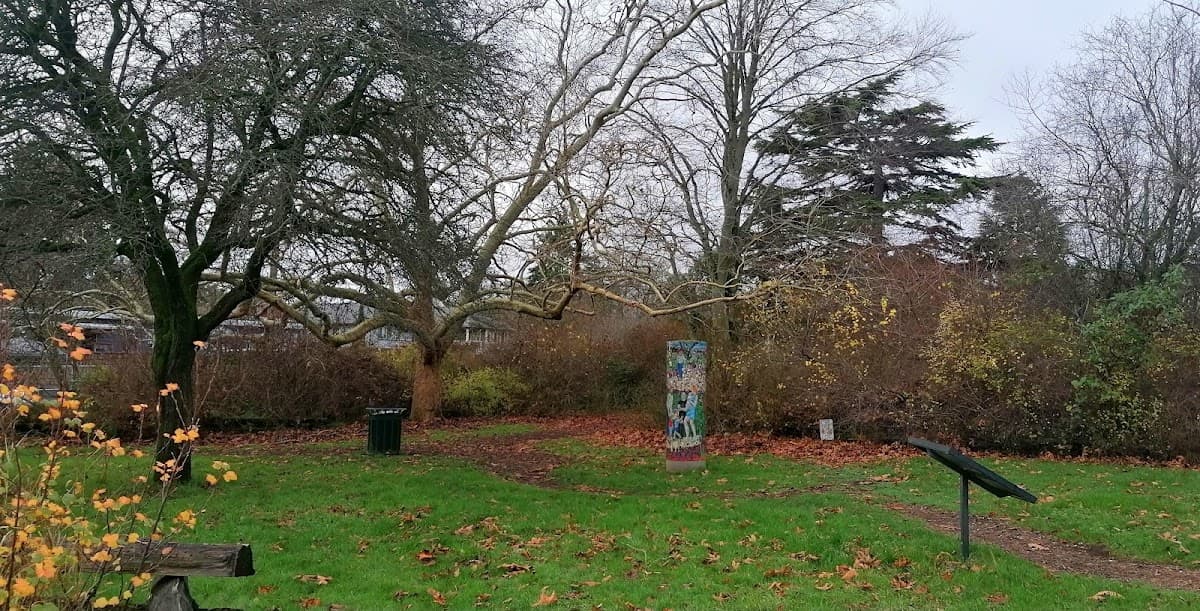 Oaklands Green